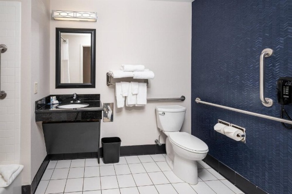 Fairfield Inn & Suites by Marriott New Bedford image 17